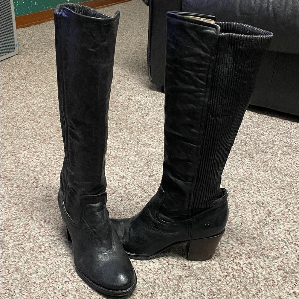 Frye Lucinda Women's Black Knee-High scrunch Boots- like new - fit large